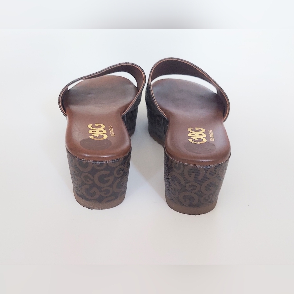 GBG Los Angeles Platform Logo Slide Sandals Shoes Size Womens 6.5 - Picture 4 of 7
